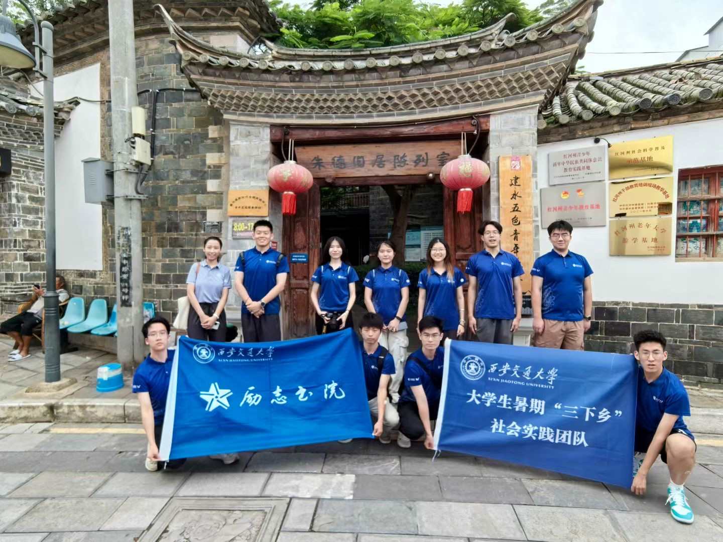 FY`F | 廨_FYͬഺСؽ硱