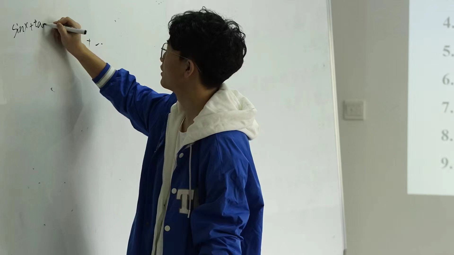 ]ͤ(dng)rϴW(xu)ČW(xu)ԺZ顱ՈF(tun)ǰ_չZ{(dio)